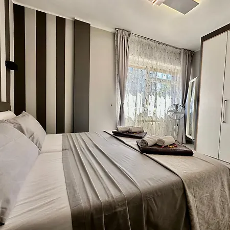 Διαμέρισμα Alle Porte Della Reggia
